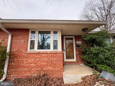 5535 Dawes Ave, Alexandria, VA 22311