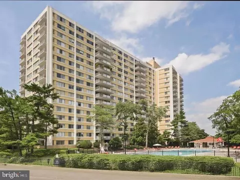 301 N Beauregard St #601, Alexandria, VA 22312