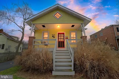 2403 Burke Ave, Alexandria, VA 22301