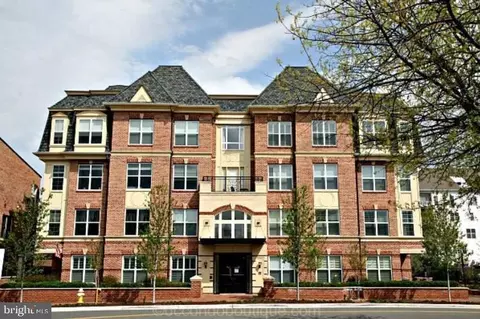 320 S West St #301, Alexandria, VA 22314