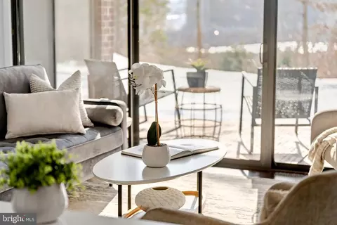 110 Roberts Ln #100, Alexandria, VA 22314