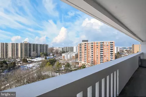 6101 Edsall Rd #1704, Alexandria, VA 22304