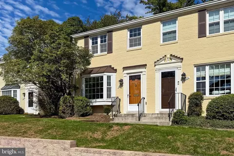 3827 Keller Ave, Alexandria, VA 22302