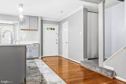 663 N Armistead St, Alexandria, VA 22312