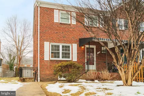 3 E Alexandria Ave, Alexandria, VA 22301