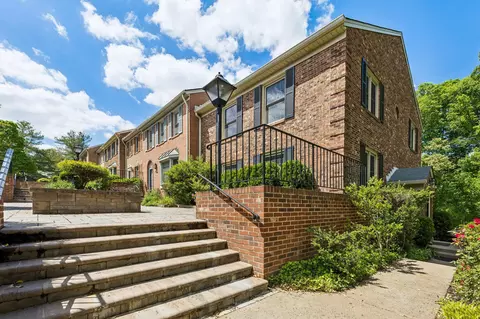 Undisclosed, Alexandria, VA 22312