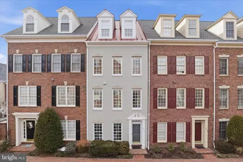 411 S Fayette St, Alexandria, VA 22314