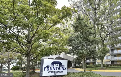 301 N Beauregard St #703, Alexandria, VA 22312