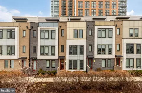 164 Ike Dr, Alexandria, VA 22314