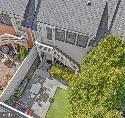 2102 Main Line Blvd, Alexandria, VA 22301