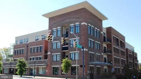 181 E Reed Ave #313, Alexandria, VA 22305