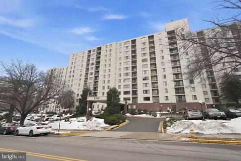 6300 Stevenson Ave #321, Alexandria, VA 22304