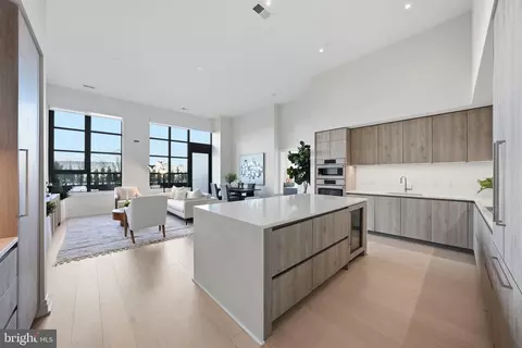 1201 N Royal St #105, Alexandria, VA 22314