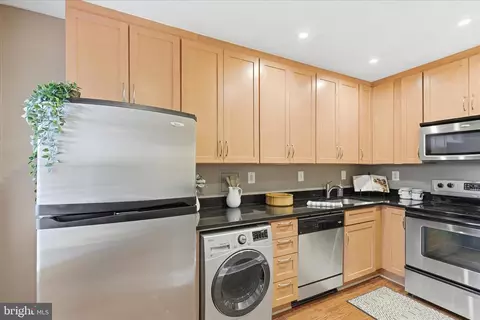 600 Bashford Ln #2332, Alexandria, VA 22314