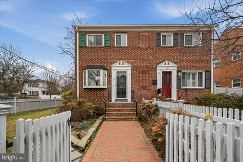 127 E Glendale Ave, Alexandria, VA 22301