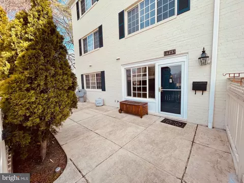 1425 N A N Van Dorn St #A, Alexandria, VA 22304