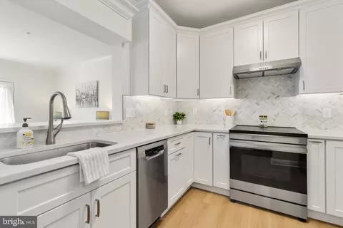 4551 Strutfield Ln #4212, Alexandria, VA 22311