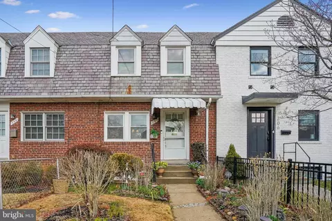 304 E Nelson Ave, Alexandria, VA 22301