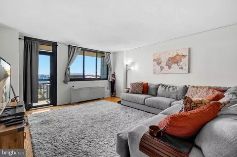 801 N Pitt St #1209, Alexandria, VA 22314