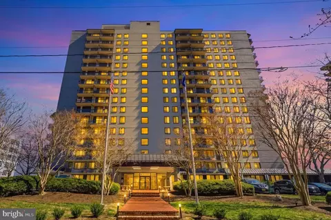 801 N Pitt St #1209, Alexandria, VA 22314
