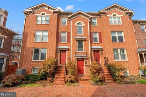560 N West St, Alexandria, VA 22314
