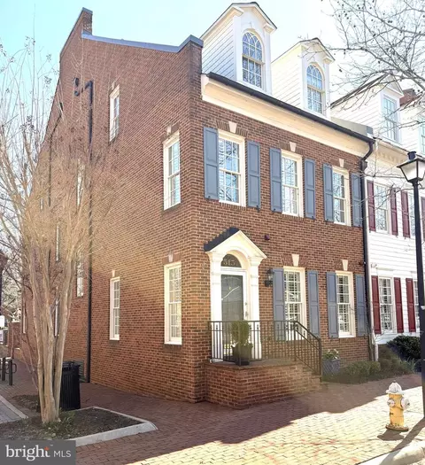515 N Pitt St, Alexandria, VA 22314