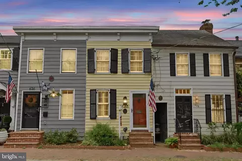 628 S Saint Asaph St, Alexandria, VA 22314