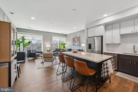 625 Slaters Ln #304, Alexandria, VA 22314