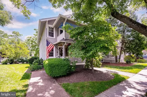 217 Duncan Ave #A, Alexandria, VA 22301