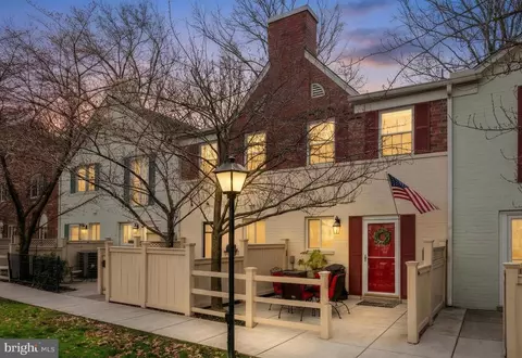 1279 N Van Dorn St N #1279, Alexandria, VA 22304