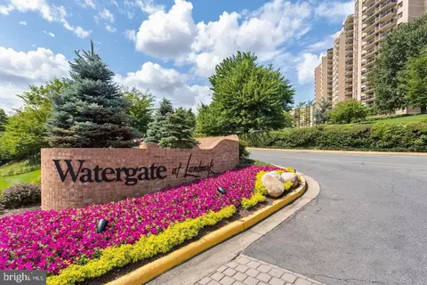 307 Yoakum Pkwy #816, Alexandria, VA 22304