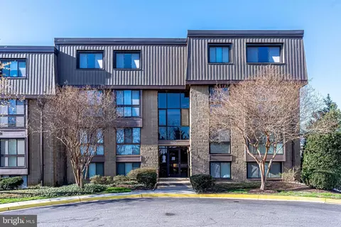5101 Maris Ave #301, Alexandria, VA 22304