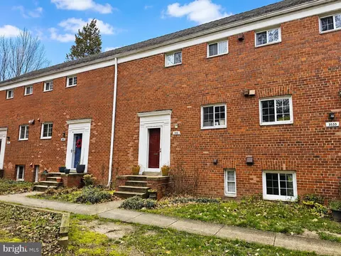 3531 Valley Dr, Alexandria, VA 22302