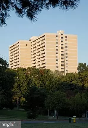 6101 Edsall Rd #302, Alexandria, VA 22304