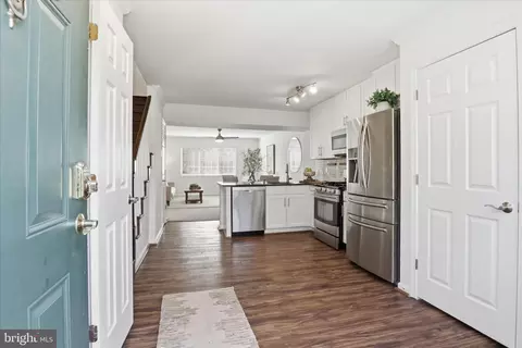 1467 N C N Van Dorn St, Alexandria, VA 22304
