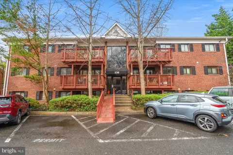 236 W Taylor Run Pkwy #3, Alexandria, VA 22314