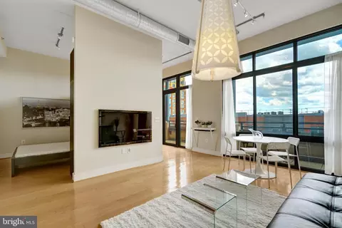 520 John Carlyle St #430, Alexandria, VA 22314