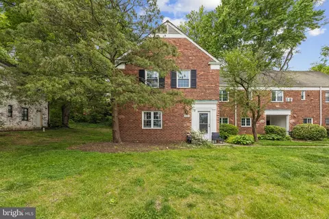 1024 Valley Dr #604, Alexandria, VA 22302