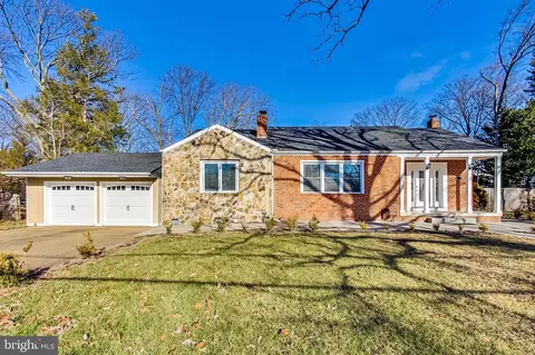 5635 Fillmore Ave, Alexandria, VA 22311