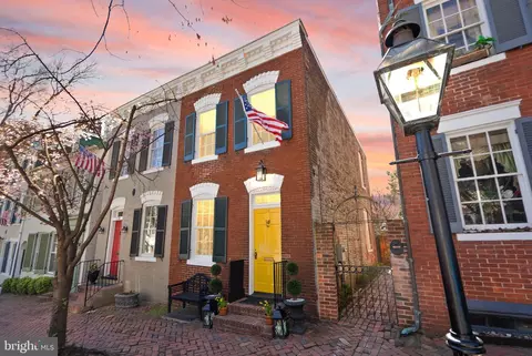 112 Prince St, Alexandria, VA 22314