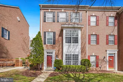 3815 Eisenhower Ave, Alexandria, VA 22304