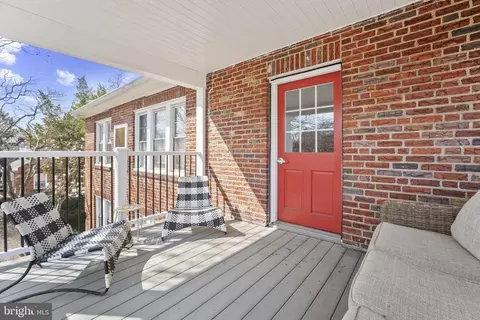 Exterior - 1706 Dewitt Ave #E, Alexandria, VA 22301 photo 1 of 5