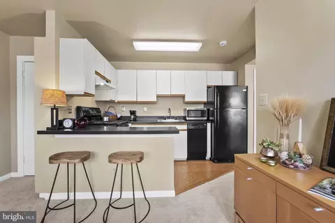 Kitchen - 1706 Dewitt Ave #E, Alexandria, VA 22301 photo 1 of 3