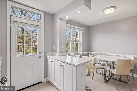 117 Wesmond Dr, Alexandria, VA 22305
