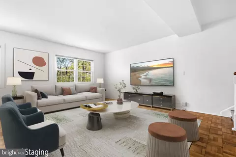 1615 Mount Eagle Pl, Alexandria, VA 22302