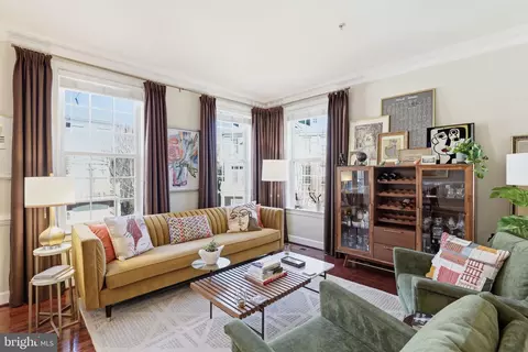 529 Triadelphia Way, Alexandria, VA 22312