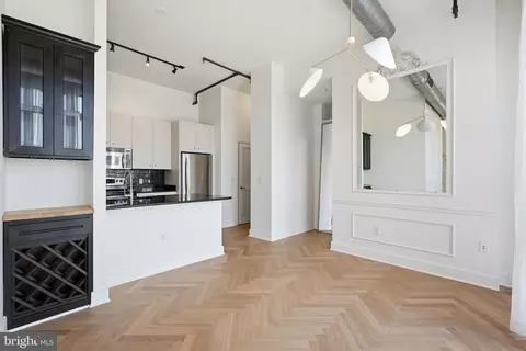 520 John Carlyle St #408, Alexandria, VA 22314