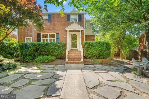 3610 Norris Pl, Alexandria, VA 22305