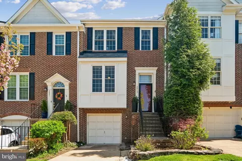 3919 Charles Ave, Alexandria, VA 22305