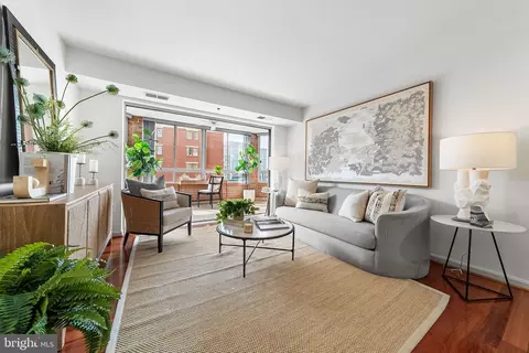2181 Jamieson Ave #1002, Alexandria, VA 22314